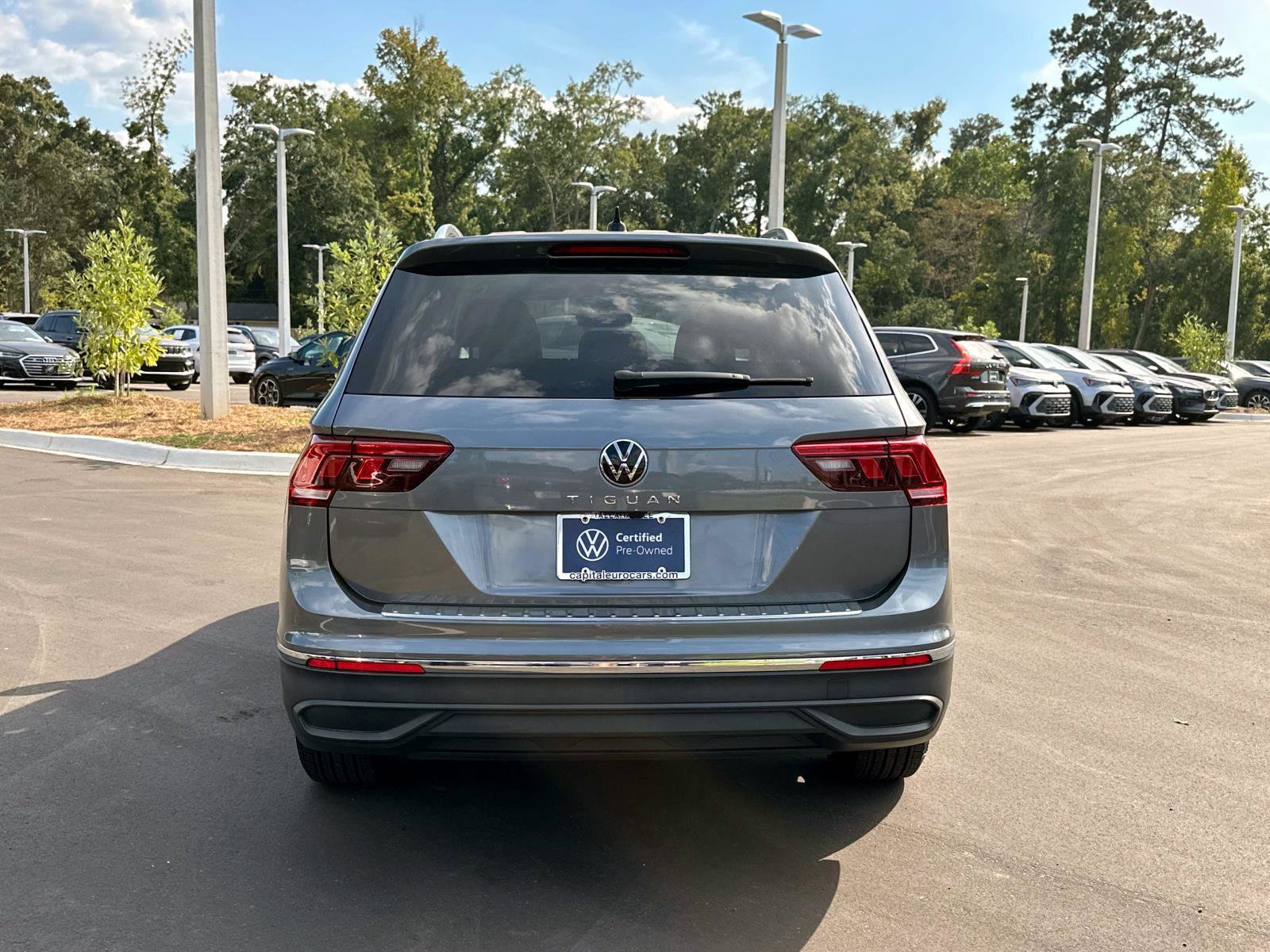 Used 2024 Volkswagen Tiguan Wolfsburg Edition image 4
