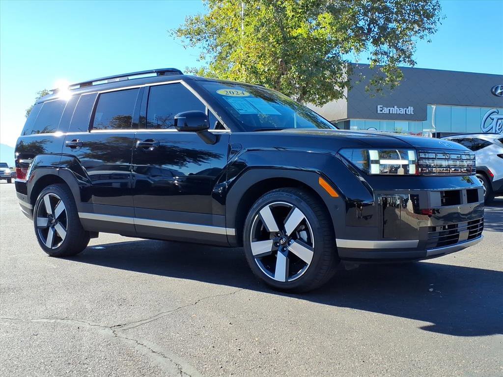 Used 2024 Hyundai Santa Fe Limited image 7