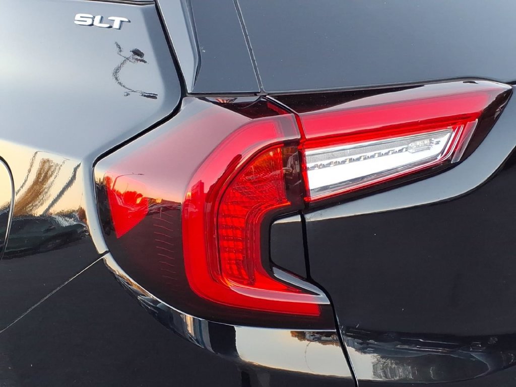 Certified 2023 GMC Terrain SLT AWD/4WD image 7