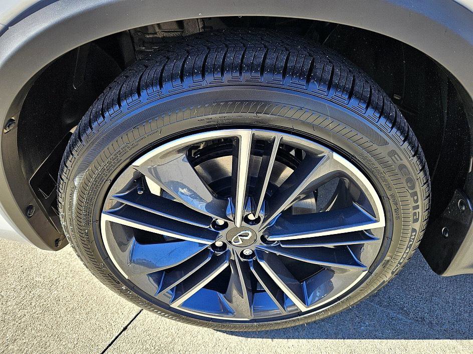 New 2025 INFINITI QX55 Essential image 19