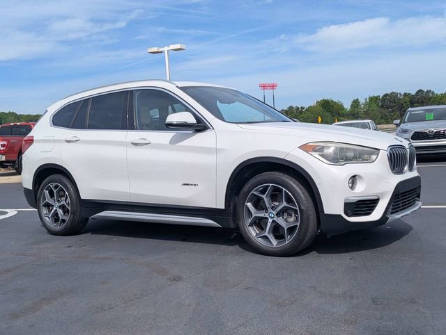Used 2017 BMW X1 xDrive28i image 2