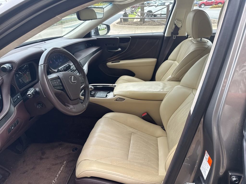 Used 2018 Lexus LS 500 w/ Interior Upgrade Package RWD image 5