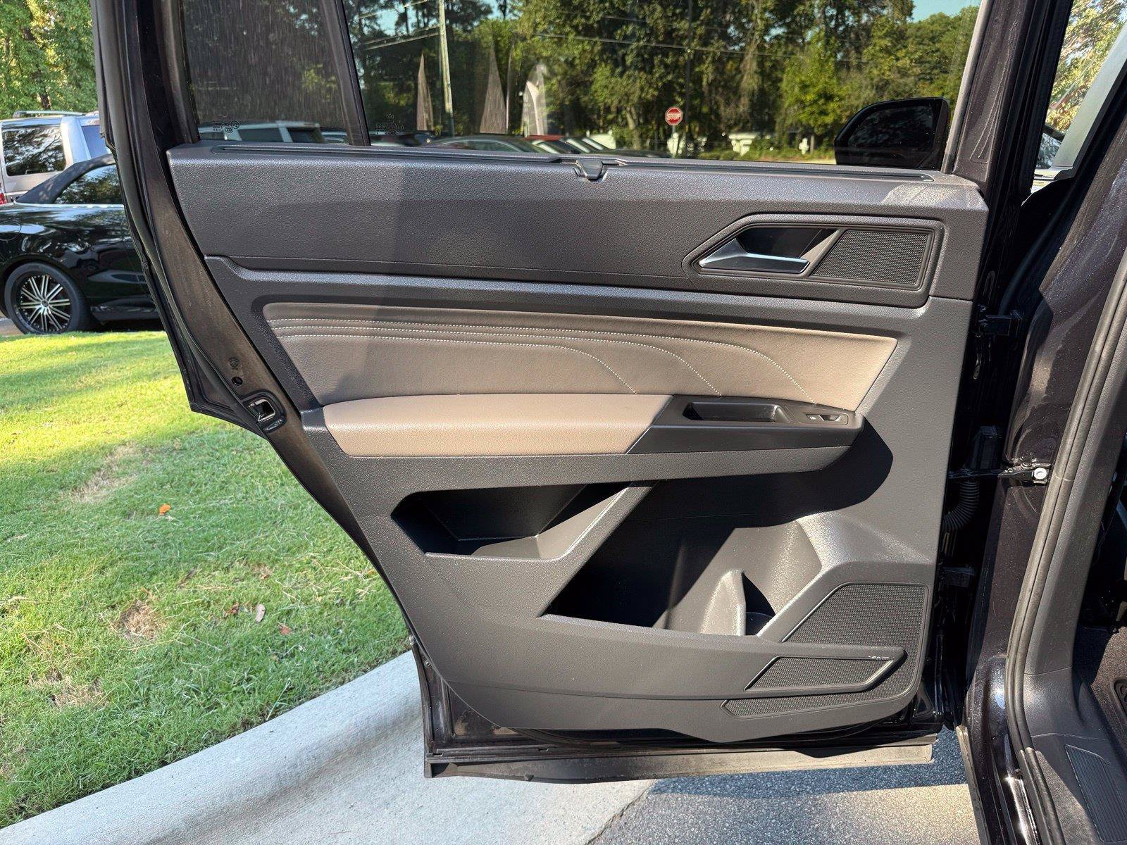 Used 2021 Volkswagen Atlas SE FWD image 27