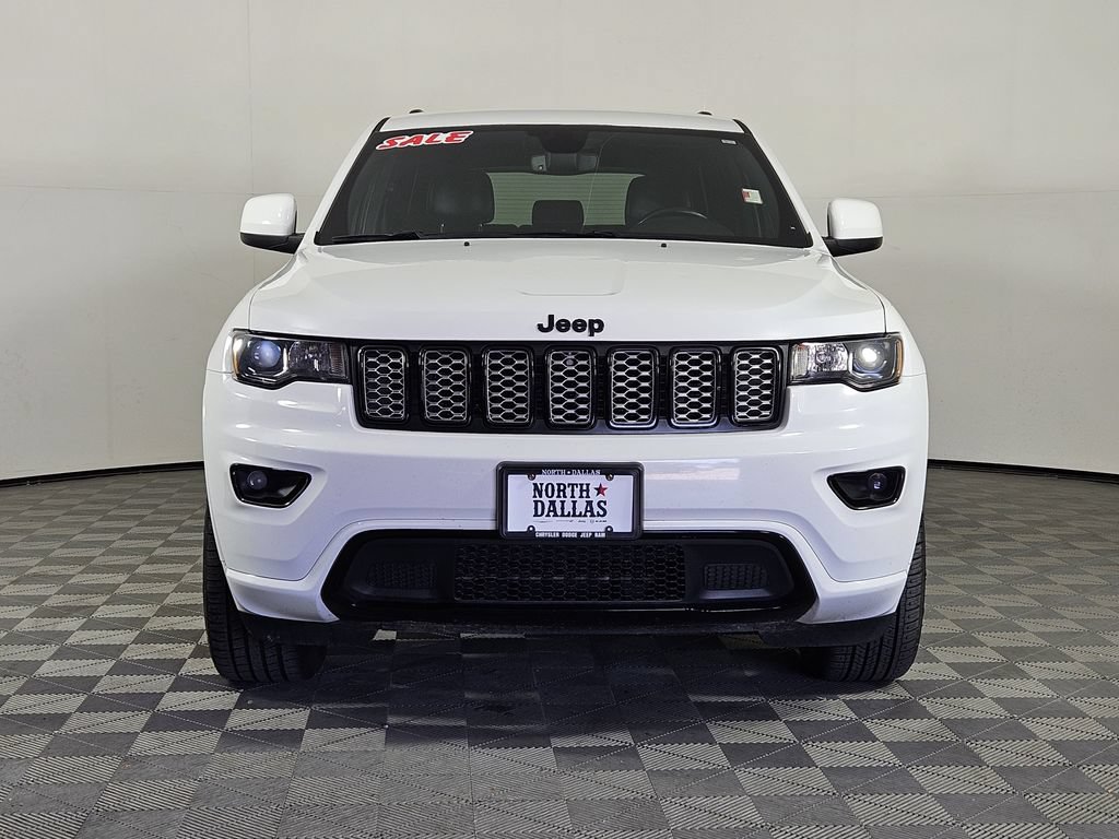 Used 2020 Jeep Grand Cherokee Altitude RWD image 2