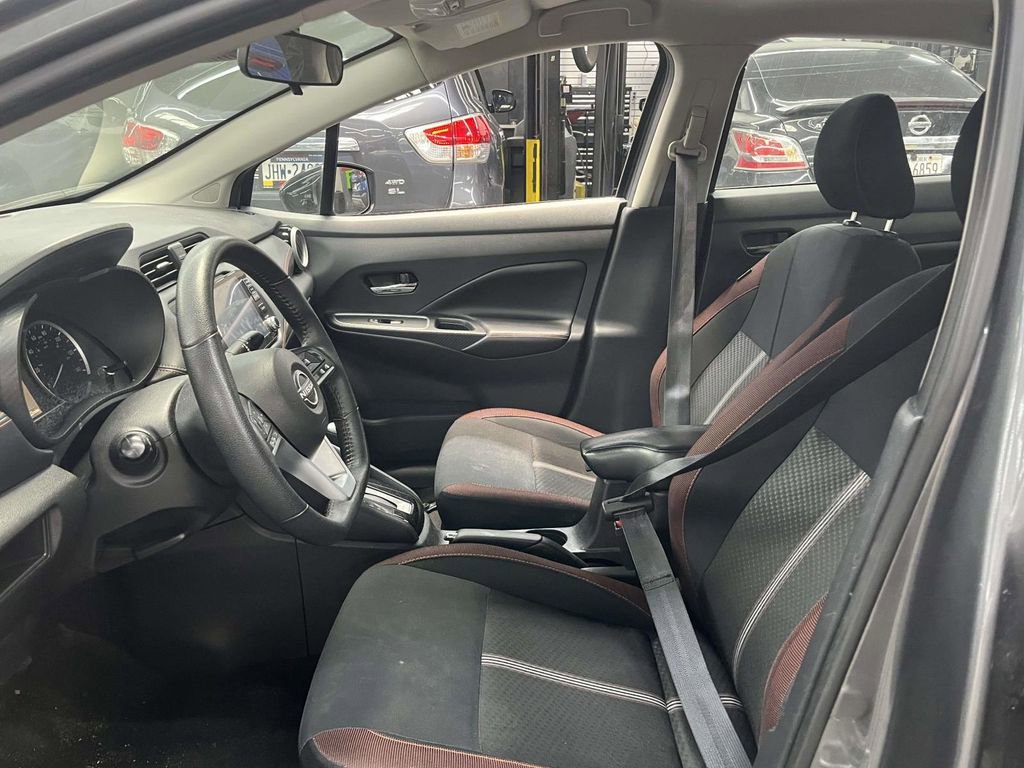 Certified 2023 Nissan Versa SR w/ Trunk Package image 16