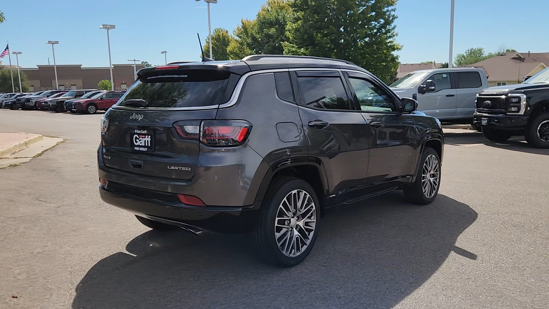 Used 2022 Jeep Compass Limited w/ Elite Group AWD/4WD image 15
