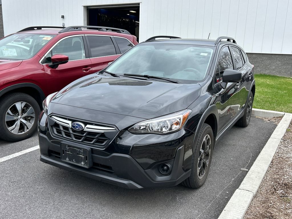 Used 2021 Subaru Crosstrek 2.0i image 2