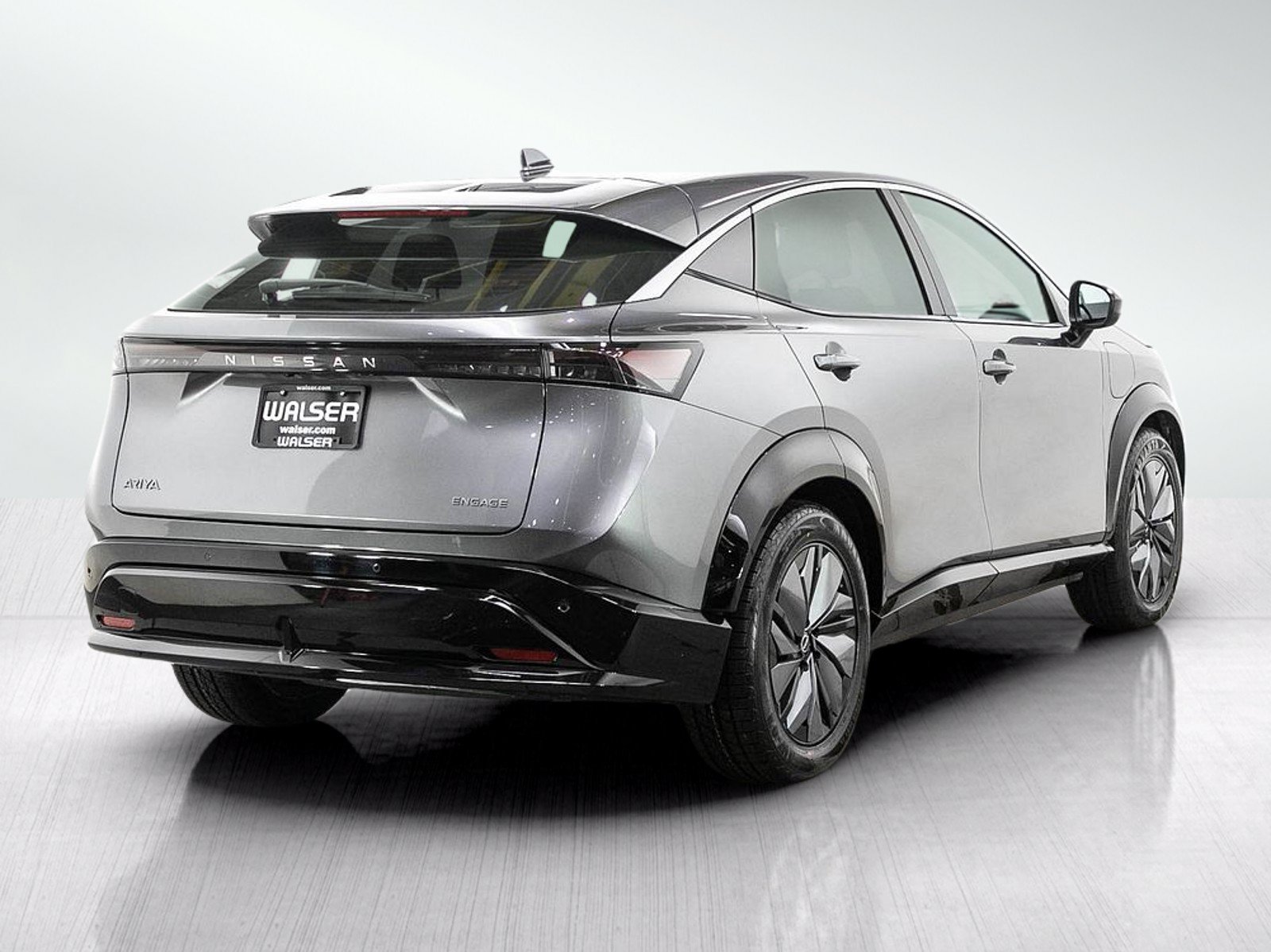 Used 2023 Nissan Ariya FWD image 5