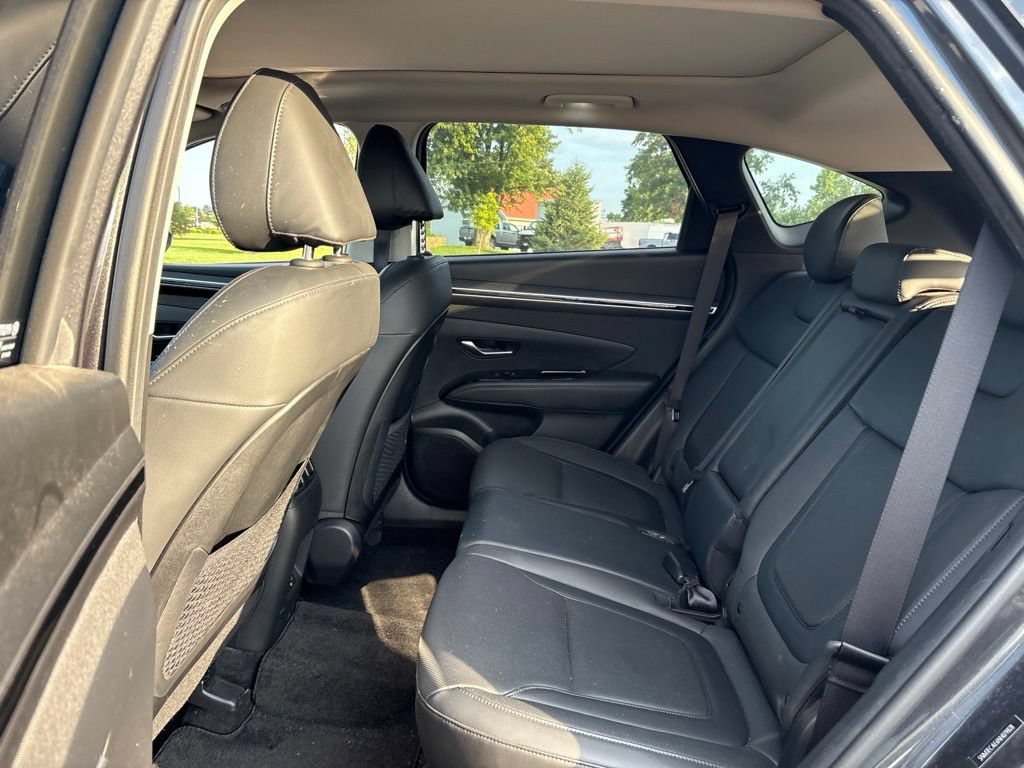 Used 2022 Hyundai Tucson Limited w/ Winter Package AWD/4WD image 14
