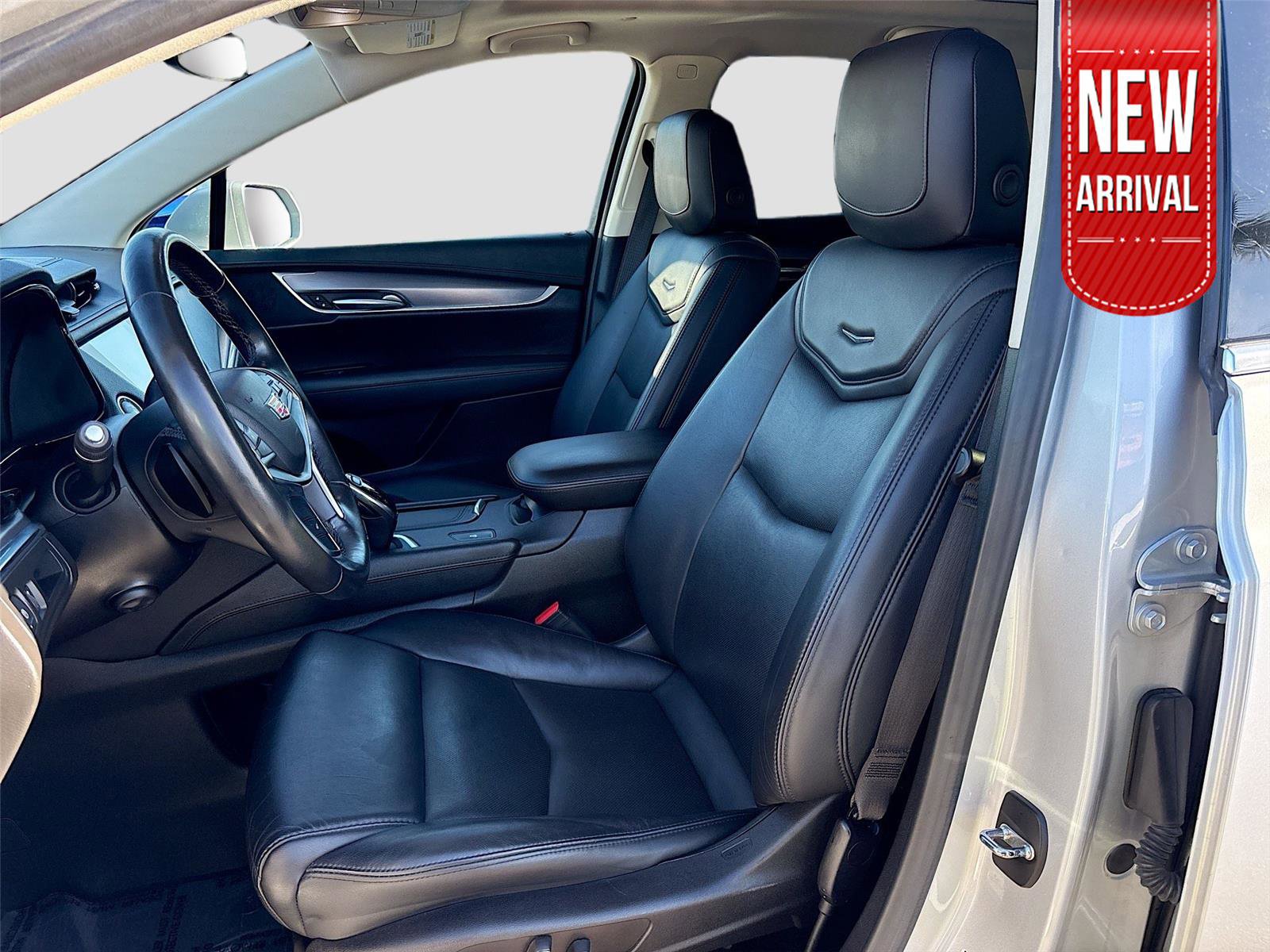 Used 2018 Cadillac XT5 Luxury image 24