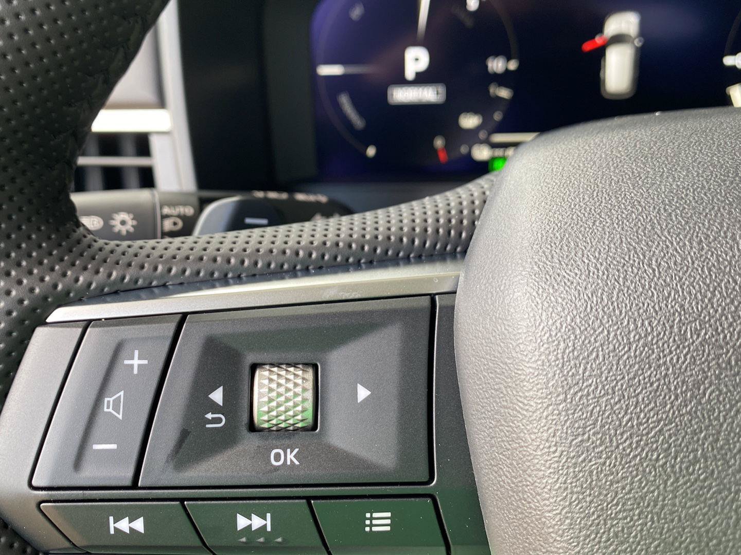 New 2026 Mitsubishi Outlander SEL AWD/4WD image 38