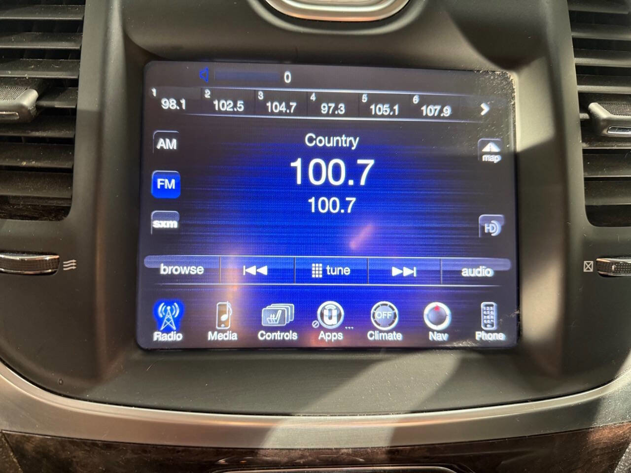 Used 2015 Chrysler 300 C w/ Light Group image 12