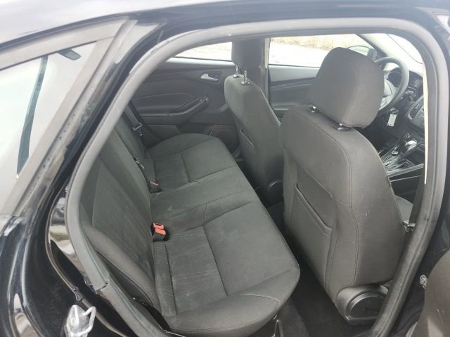 Used 2016 Ford Focus SE image 12