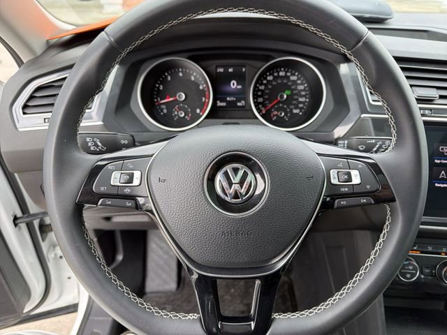 Used 2021 Volkswagen Tiguan SE image 16