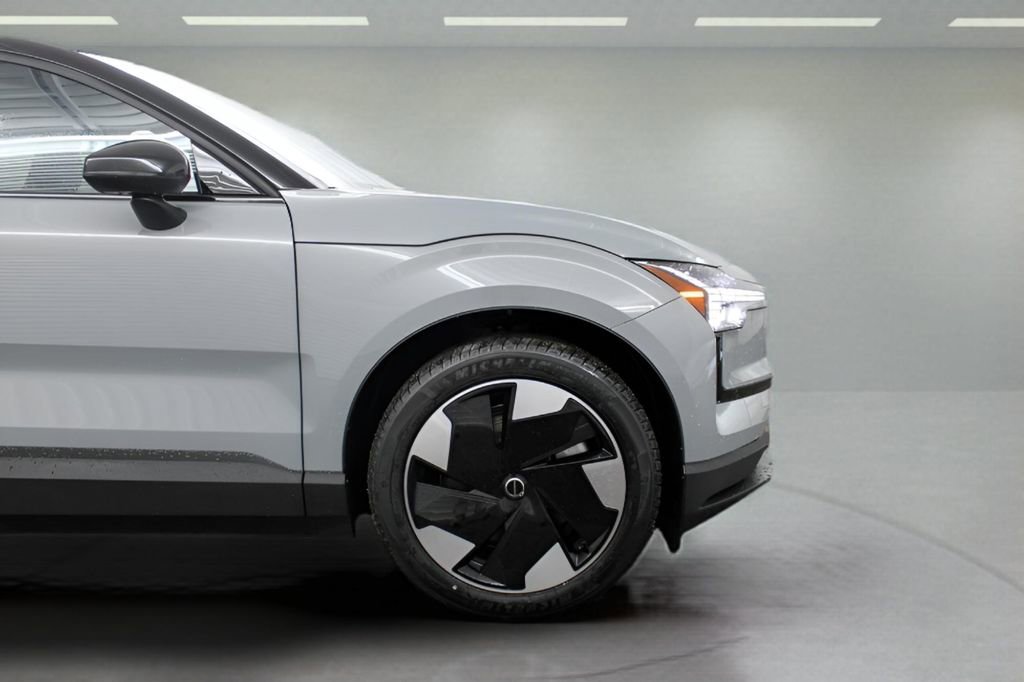 New 2026 Volvo EX30 Plus w/ Protection Package Premier image 33