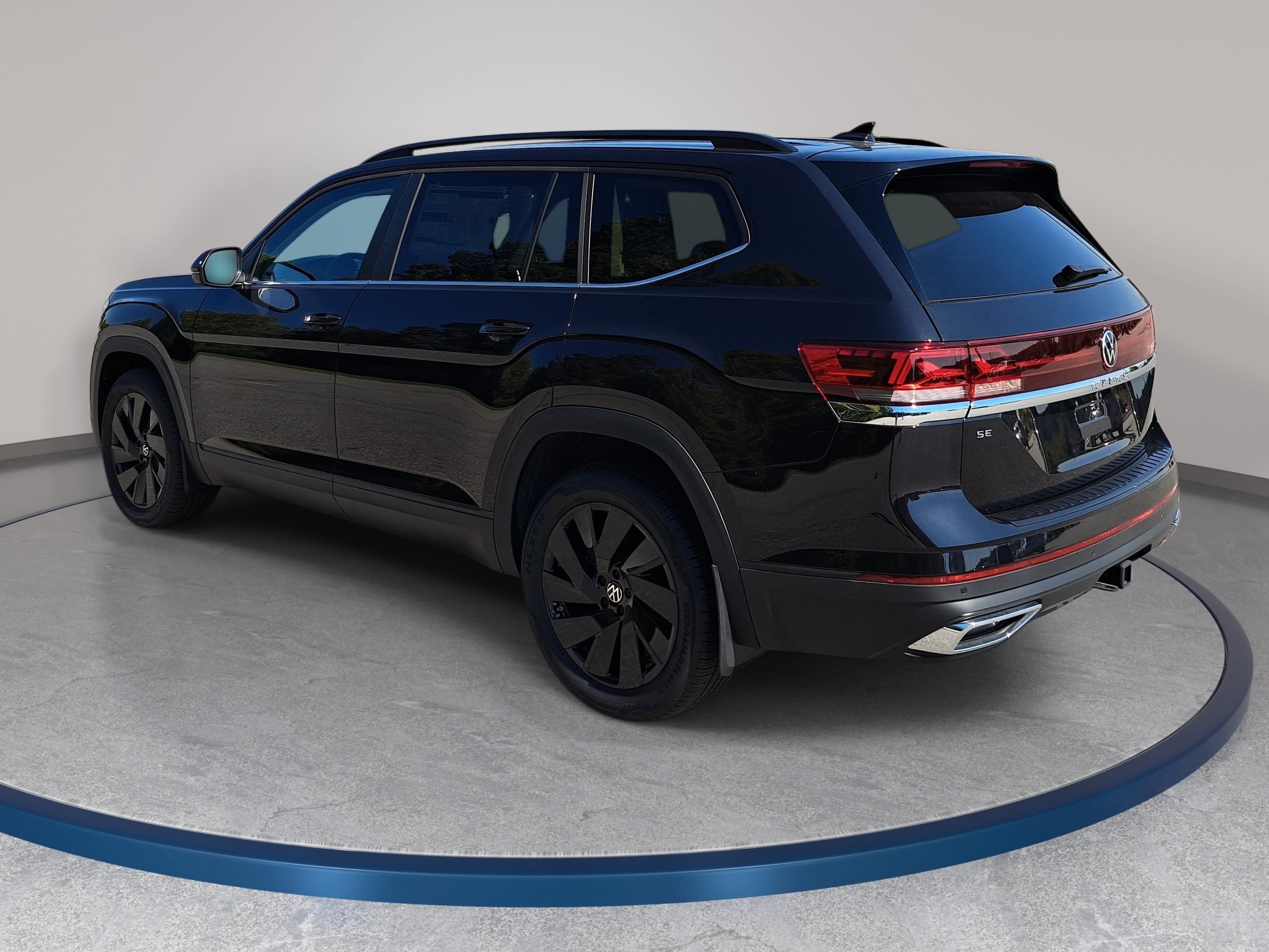 New 2026 Volkswagen Atlas SE FWD image 7