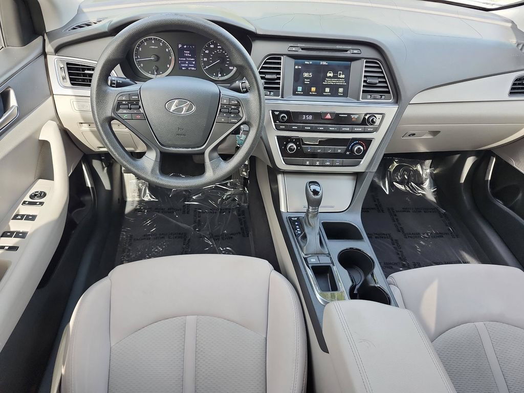 Used 2016 Hyundai Sonata SE FWD image 17