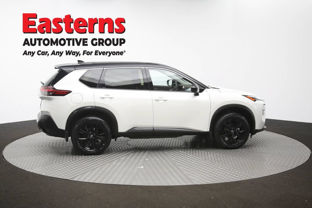 Used 2023 Nissan Rogue SV w/ SV Premium B Package AWD/4WD image 89