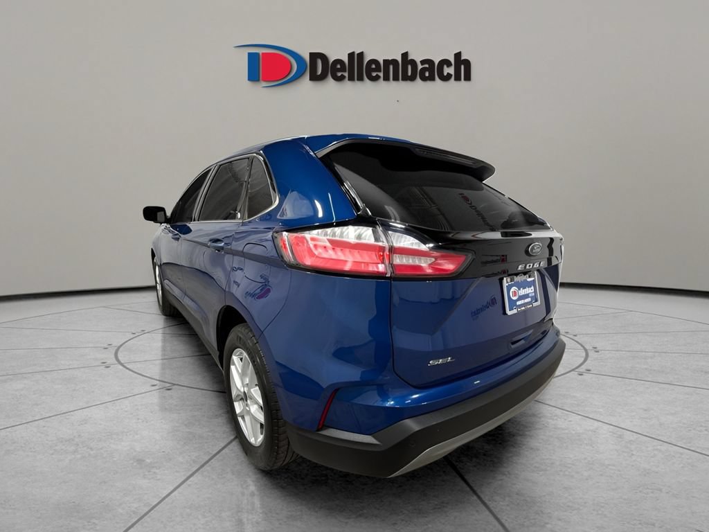 Used 2022 Ford Edge SEL w/ Convenience Package AWD/4WD image 3