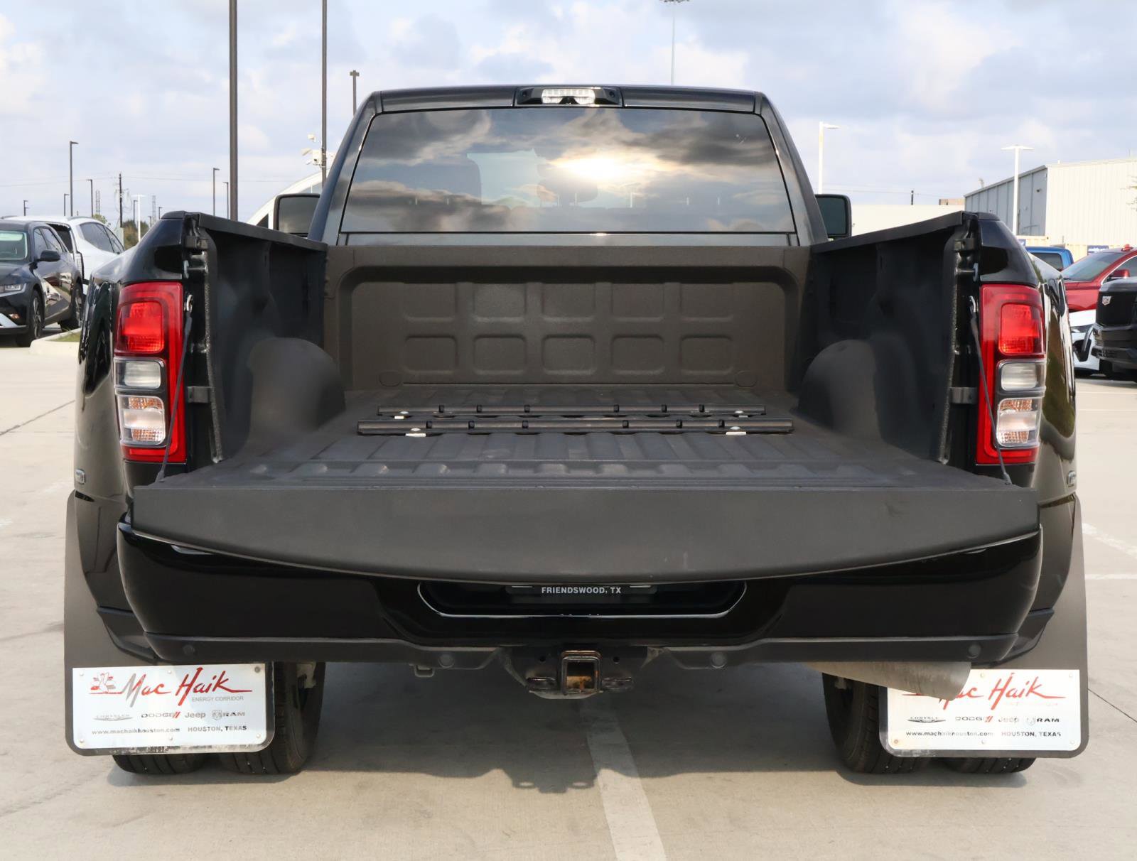 Used 2024 RAM 3500 Big Horn w/ Night Edition image 8