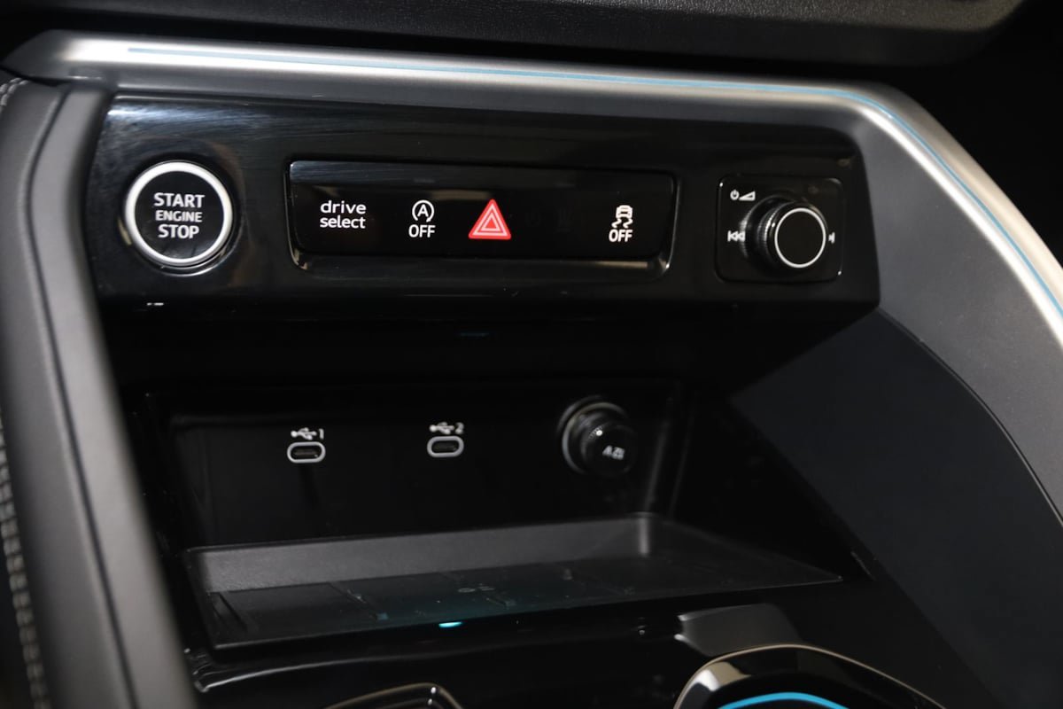 Used 2025 Audi Q5 Premium w/ Convenience Package AWD/4WD image 27