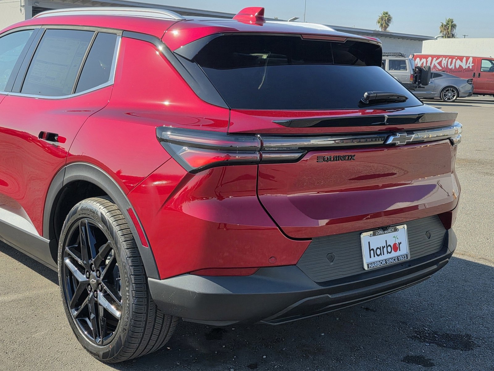 New 2026 Chevrolet Equinox EV LT w/ LPO, Blackout Package image 11