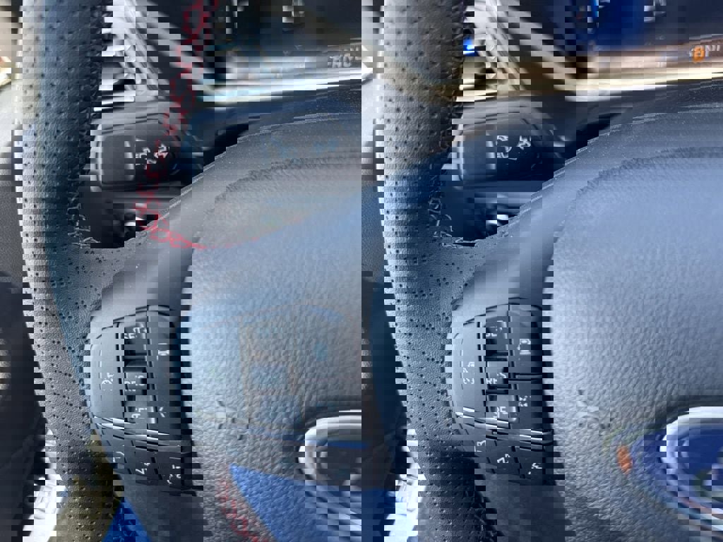 New 2025 Ford Escape ST-Line Elite w/ Tech Pack #1 image 22