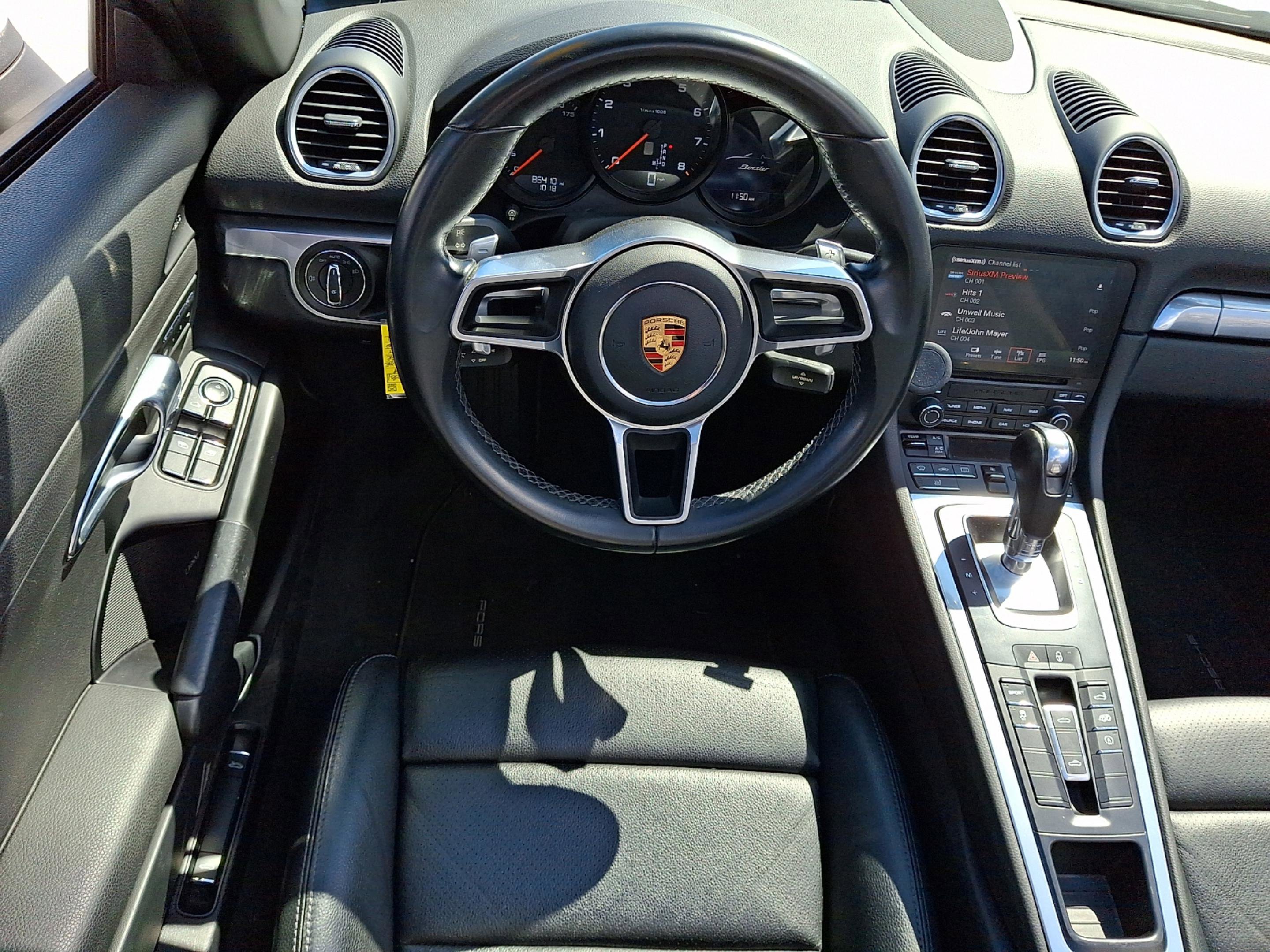 Used 2019 Porsche 718 Boxster image 8