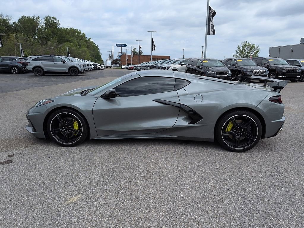 Used 2022 Chevrolet Corvette Stingray Coupe w/ 1LT RWD image 4