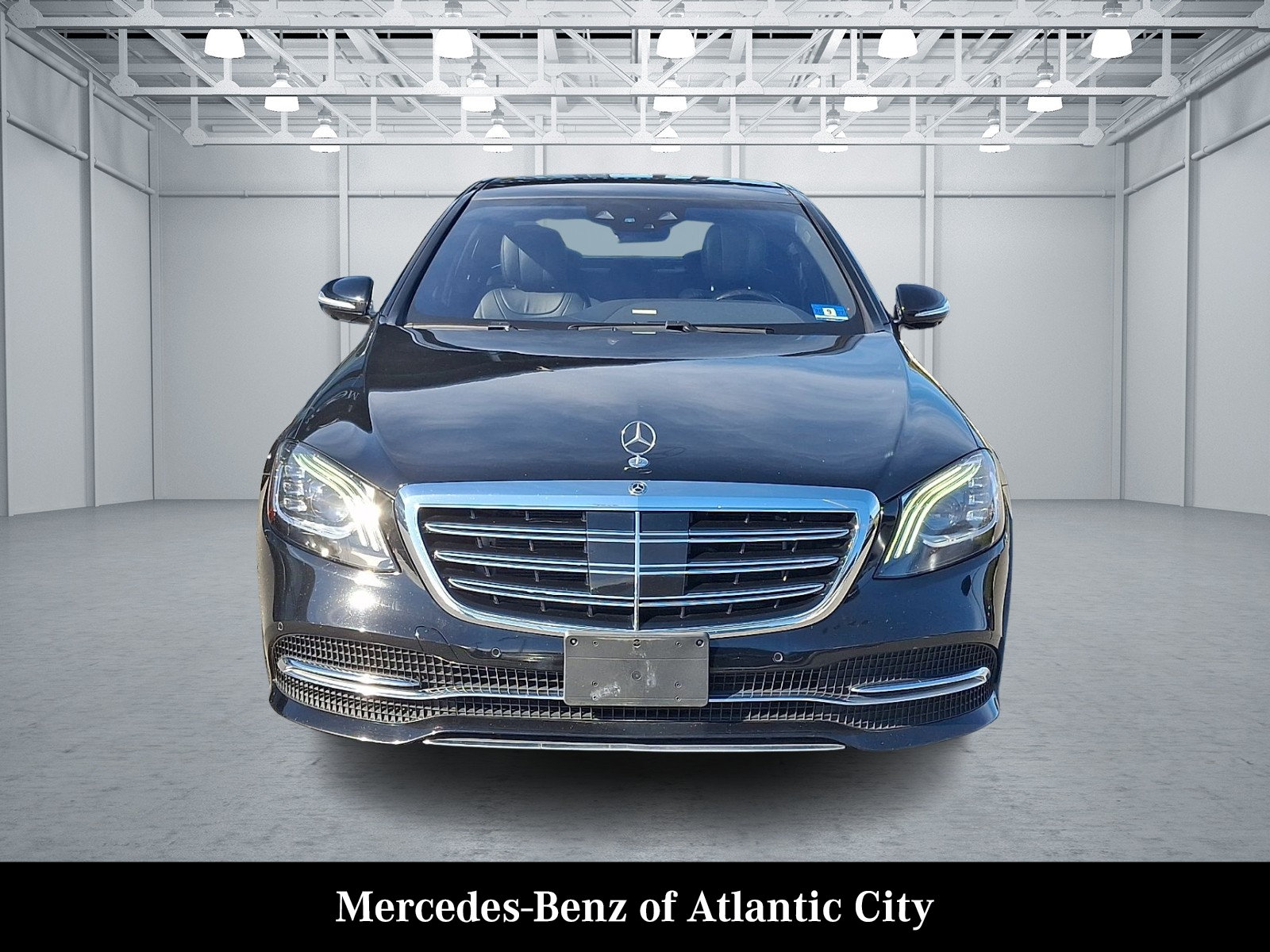 Used 2020 Mercedes-Benz S 560 4MATIC Sedan image 2