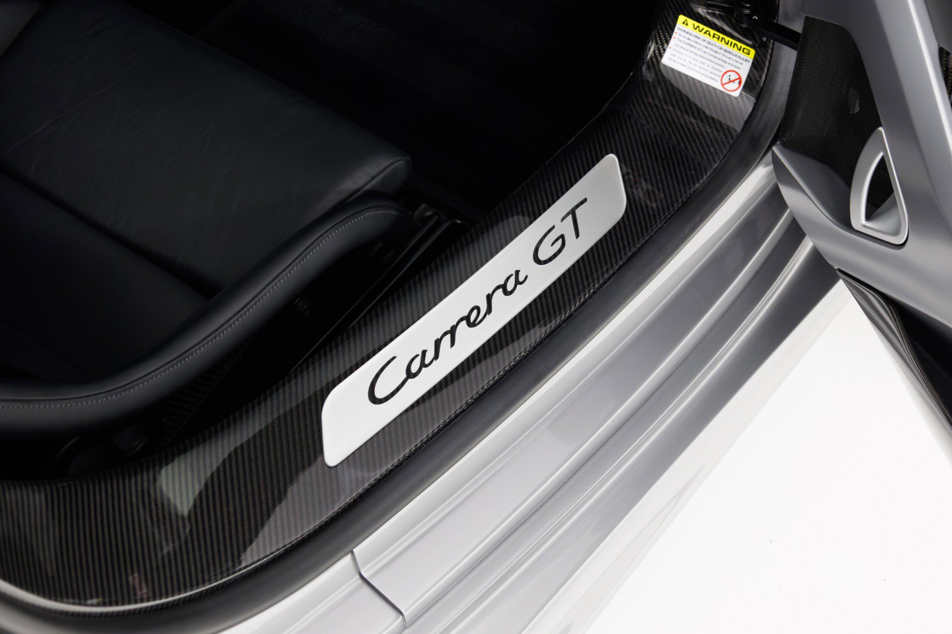 Used 2004 Porsche Carrera GT RWD image 41