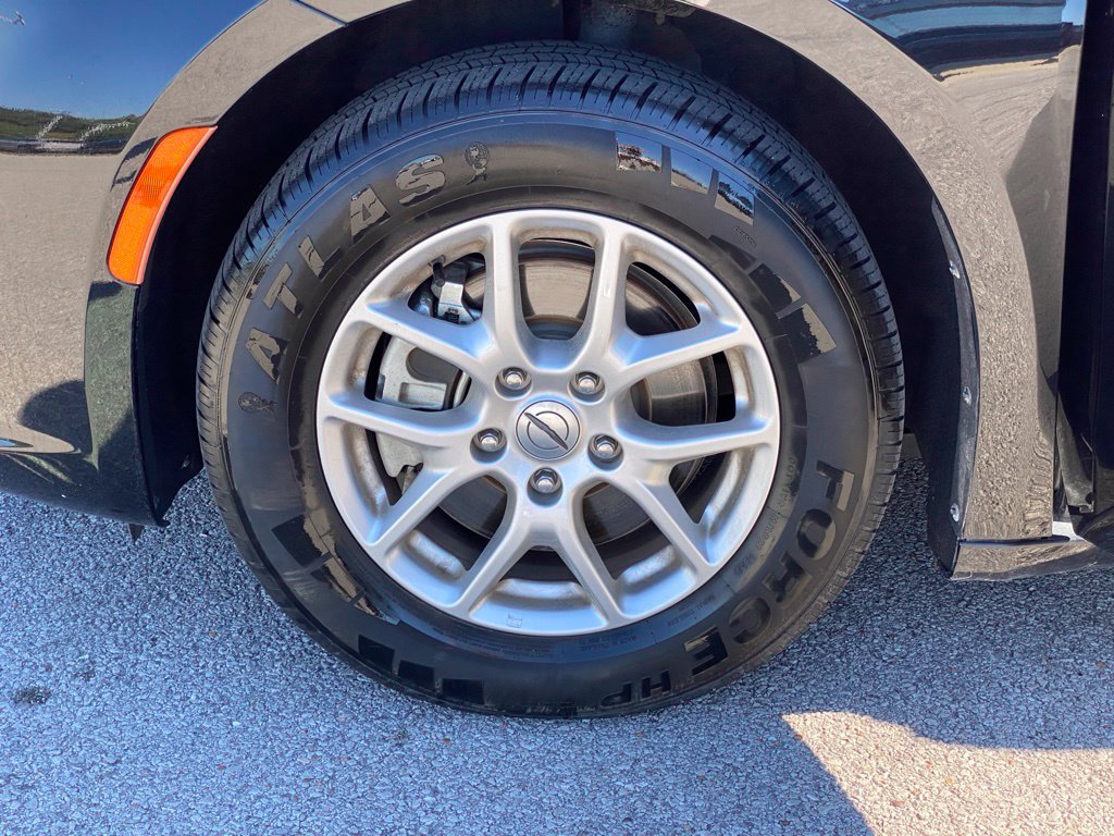Used 2024 Chrysler Pacifica Touring-L FWD image 31