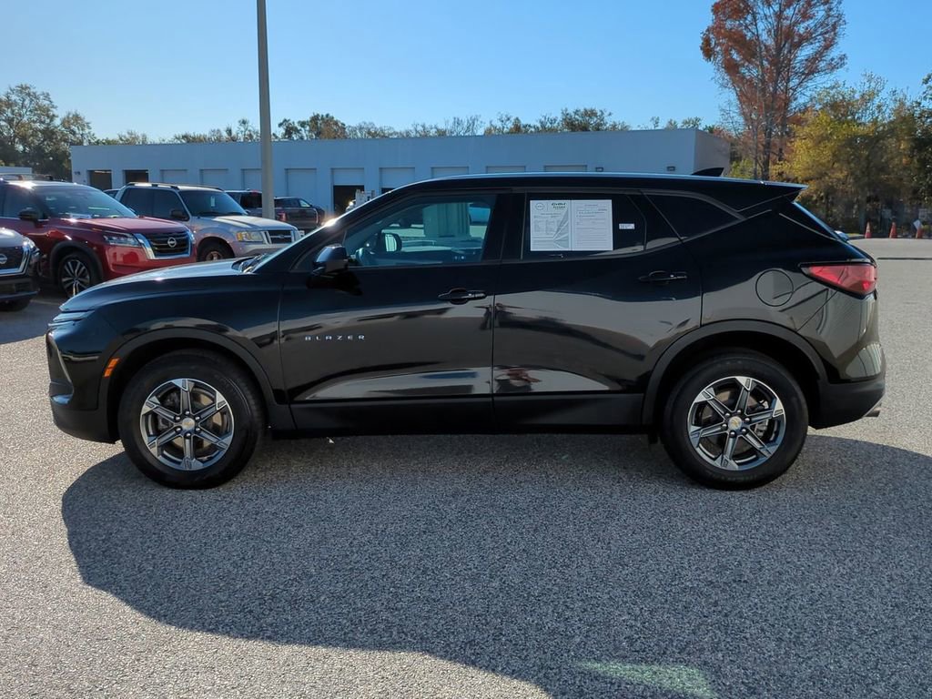 Used 2023 Chevrolet Blazer LT image 8