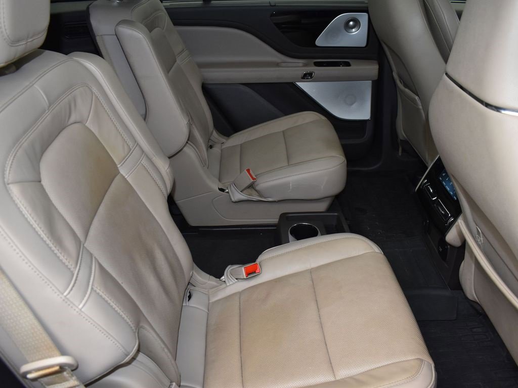 Used 2023 Lincoln Aviator Reserve w/ Equipment Group 201A image 23