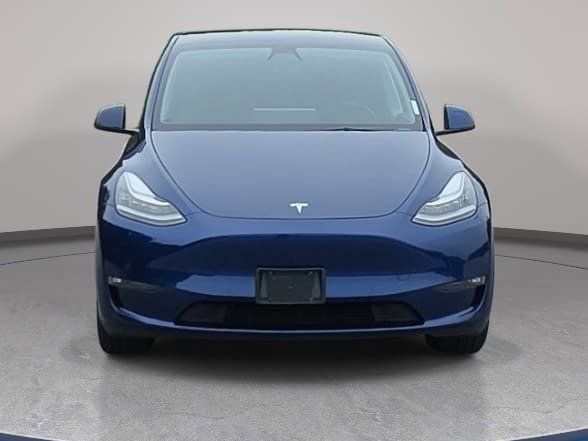 Used 2022 Tesla Model Y Long Range AWD/4WD image 2