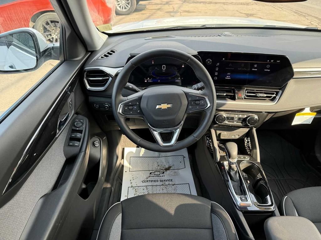Used 2026 Chevrolet TrailBlazer LT w/ Convenience Package image 9