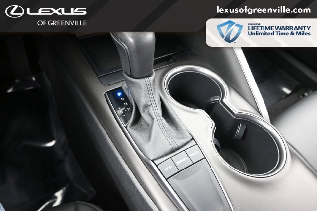 Used 2023 Toyota Camry SE w/ Convenience Package FWD image 17