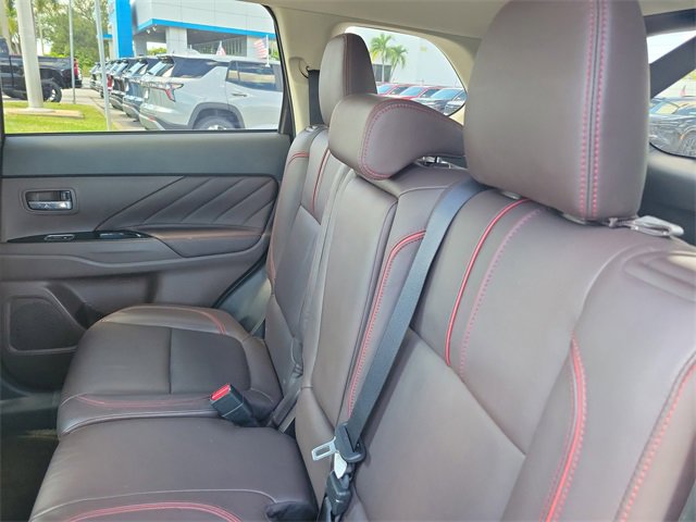 Used 2018 Mitsubishi Outlander SEL image 10
