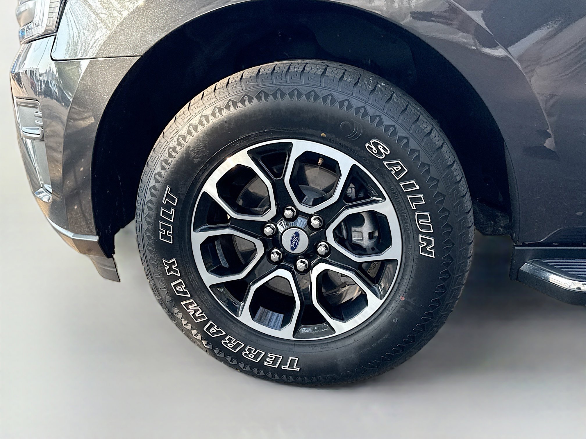 Used 2022 Ford Expedition Max XLT image 41