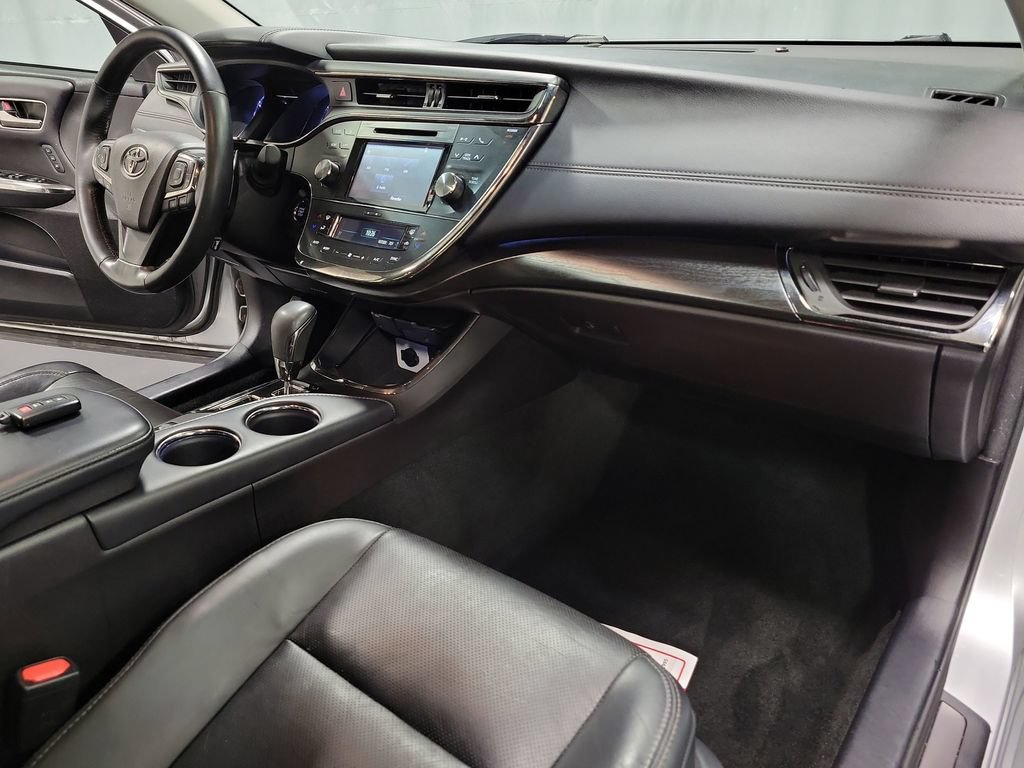 Used 2018 Toyota Avalon Limited w/ All Weather Liner Package FWD image 34