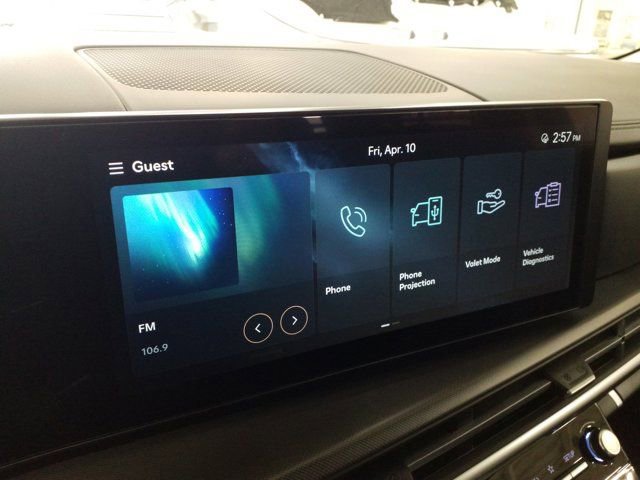 Certified 2025 Hyundai Santa Fe SE AWD/4WD image 6