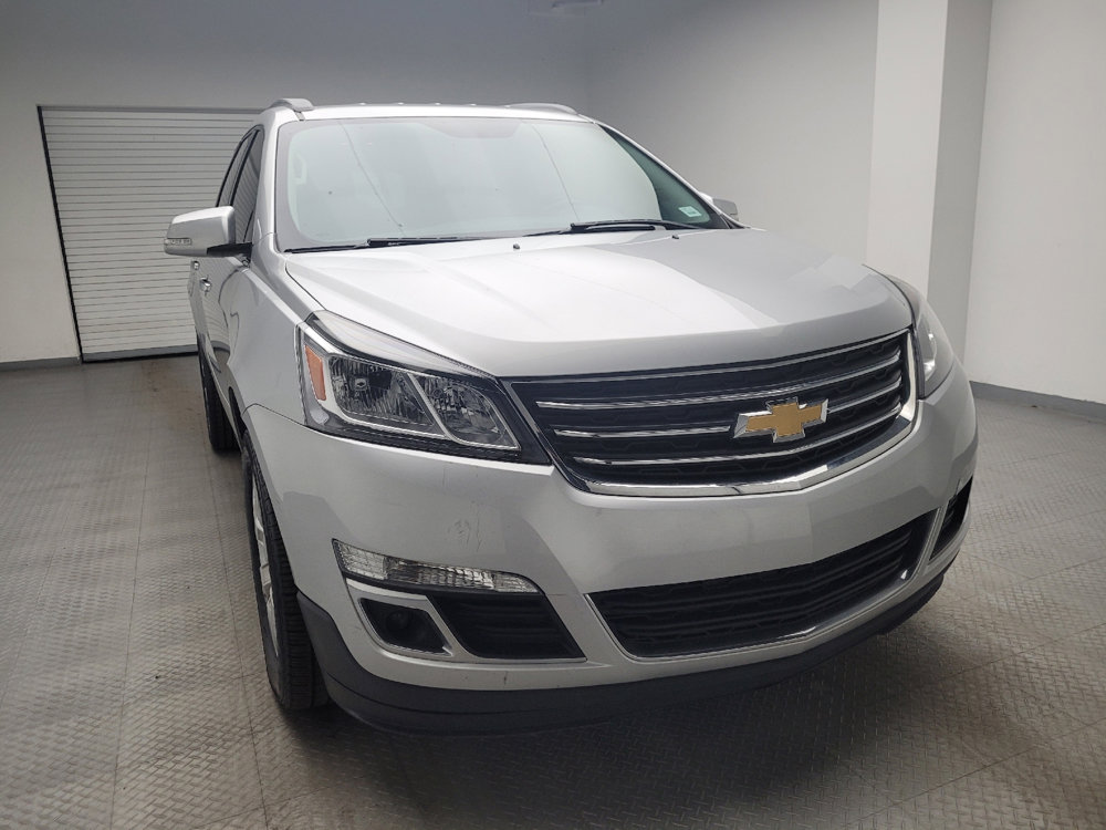 Used 2017 Chevrolet Traverse LT w/ Style and Technology Package image 14