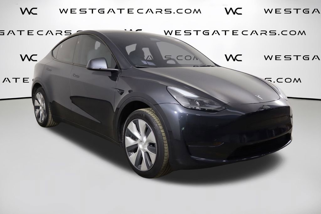 Used 2024 Tesla Model Y Long Range RWD image 42