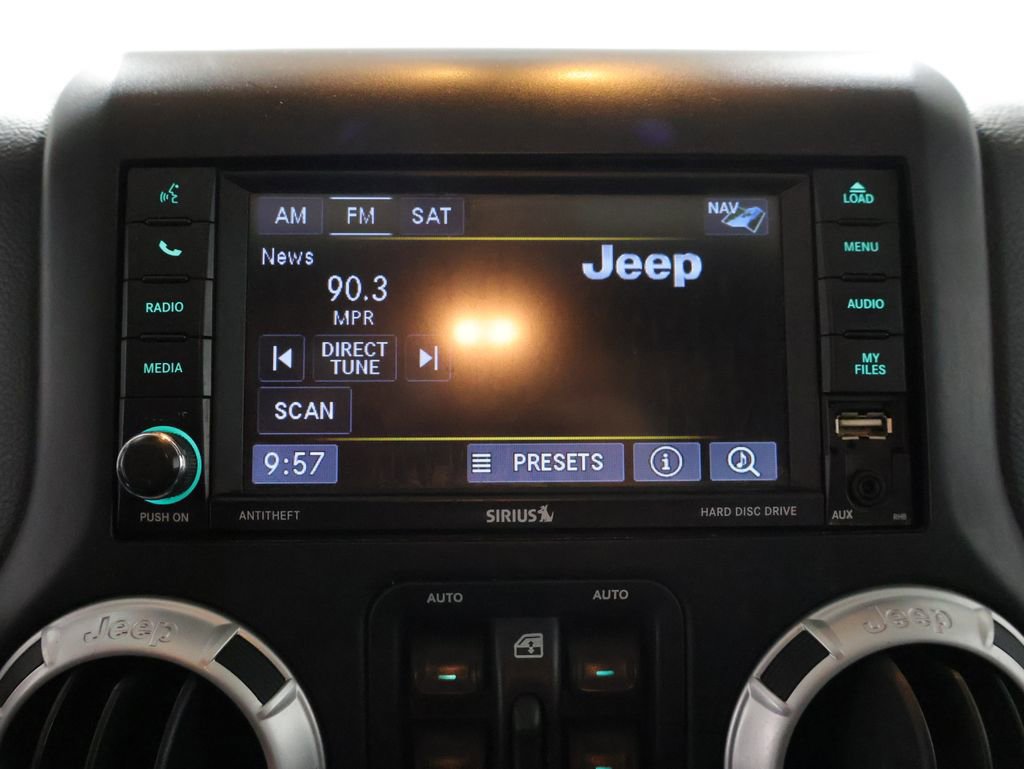 Used 2015 Jeep Wrangler Unlimited Sahara w/ Trailer Tow Group AWD/4WD image 23