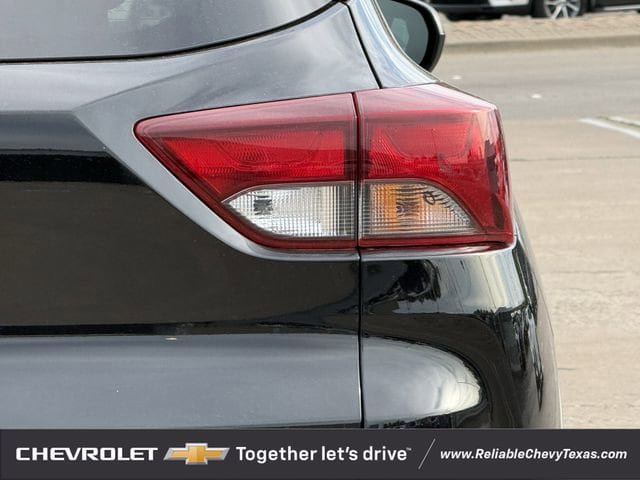 Used 2025 Chevrolet TrailBlazer LT AWD/4WD image 8