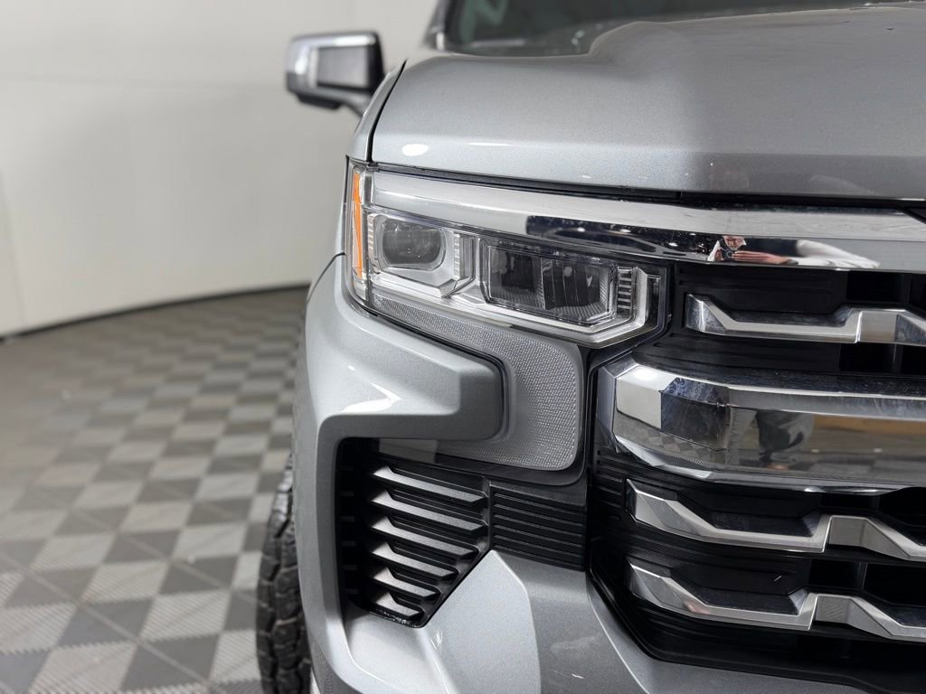 Certified 2023 Chevrolet Silverado 1500 LTZ w/ LTZ Premium Package image 3