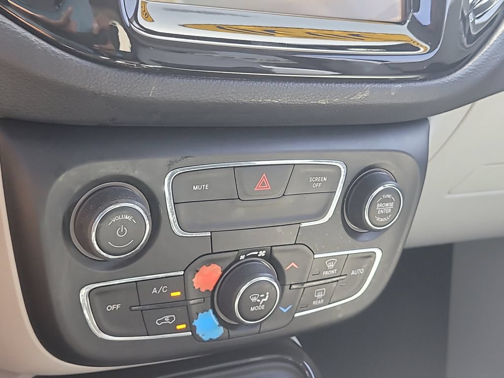 Used 2020 Jeep Compass Limited FWD image 24