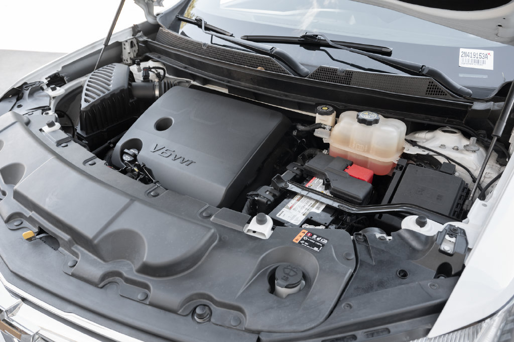 Used 2023 Chevrolet Traverse LT FWD image 13