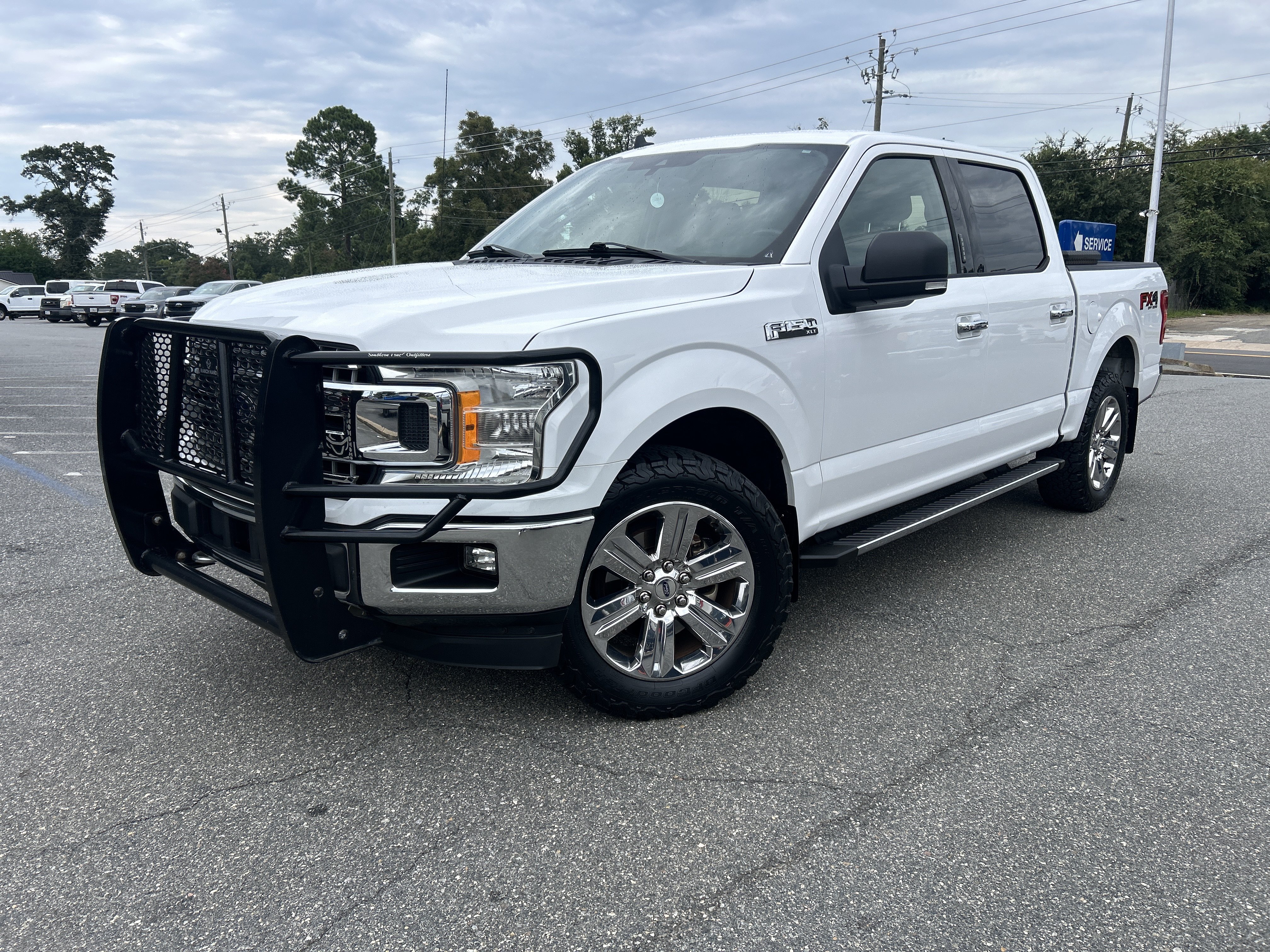 Used 2019 Ford F150 XLT w/ Equipment Group 302A Luxury AWD/4WD image 3