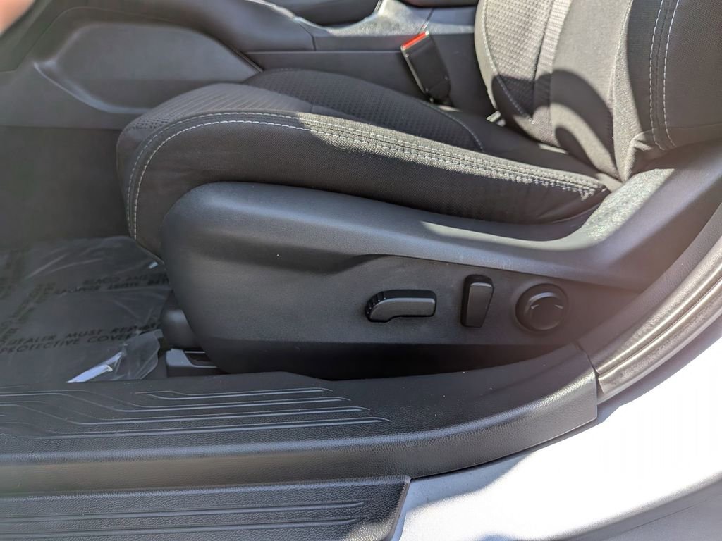 Used 2025 Subaru Outback Premium image 16